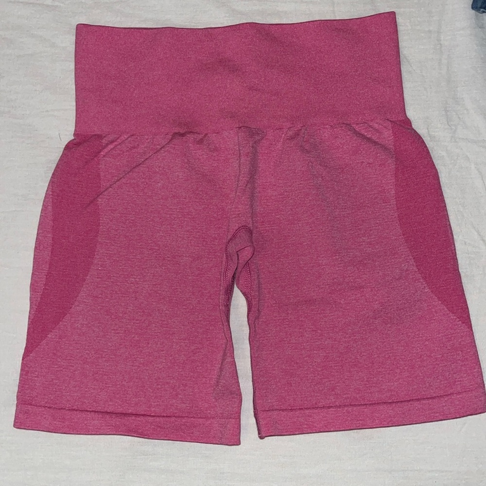 NVGTN Bubble Gum Pink Contour Seamless Shorts